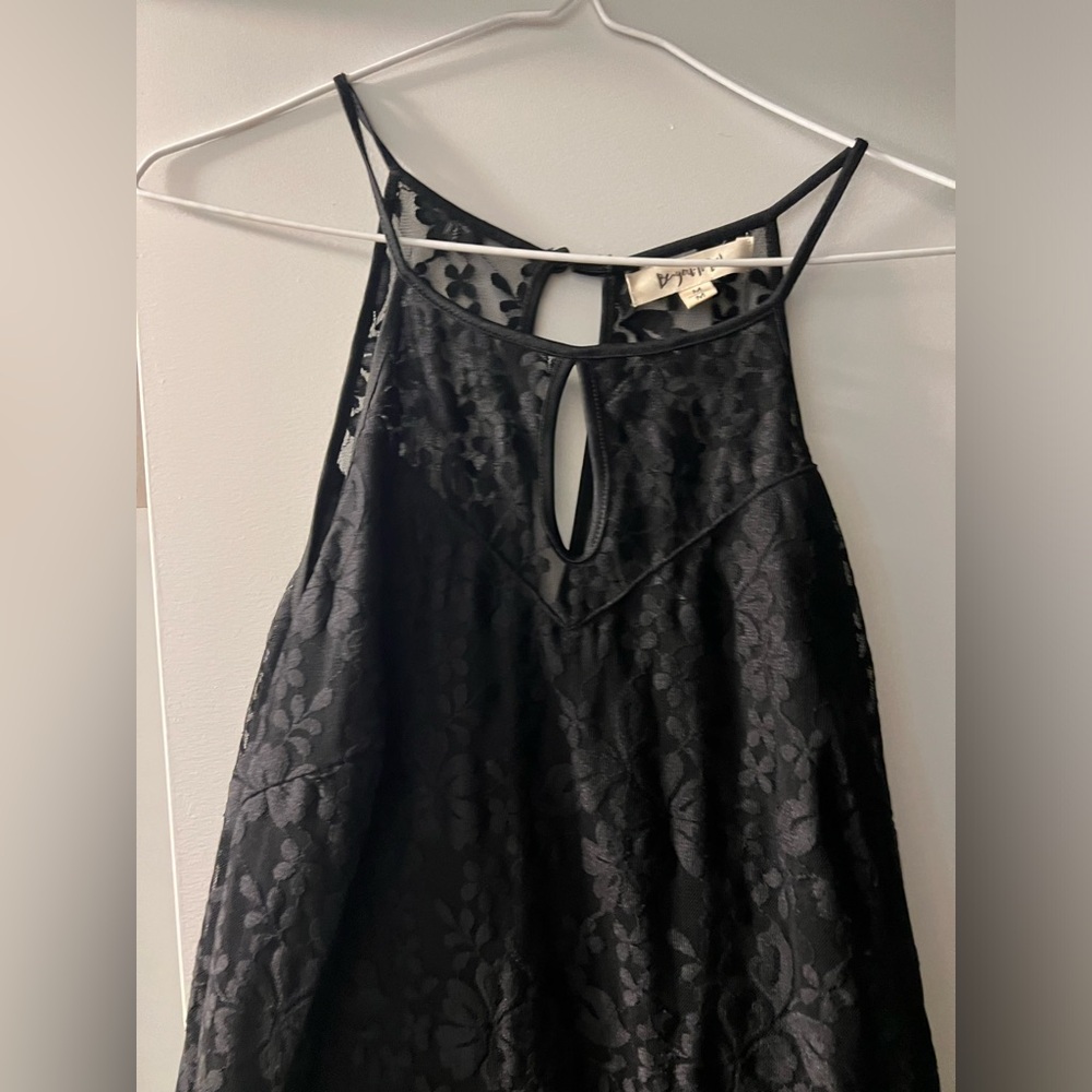 Sleeveless Black Lace Dress